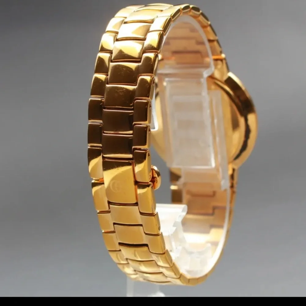 GUCCI Collector’s Watch Italian Luxury